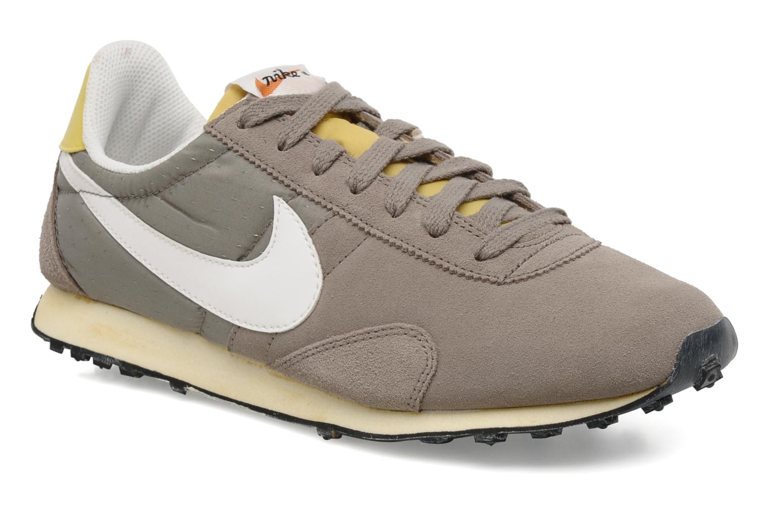 Nike Nike Pre Montreal Racer (Grey) Trainers chez