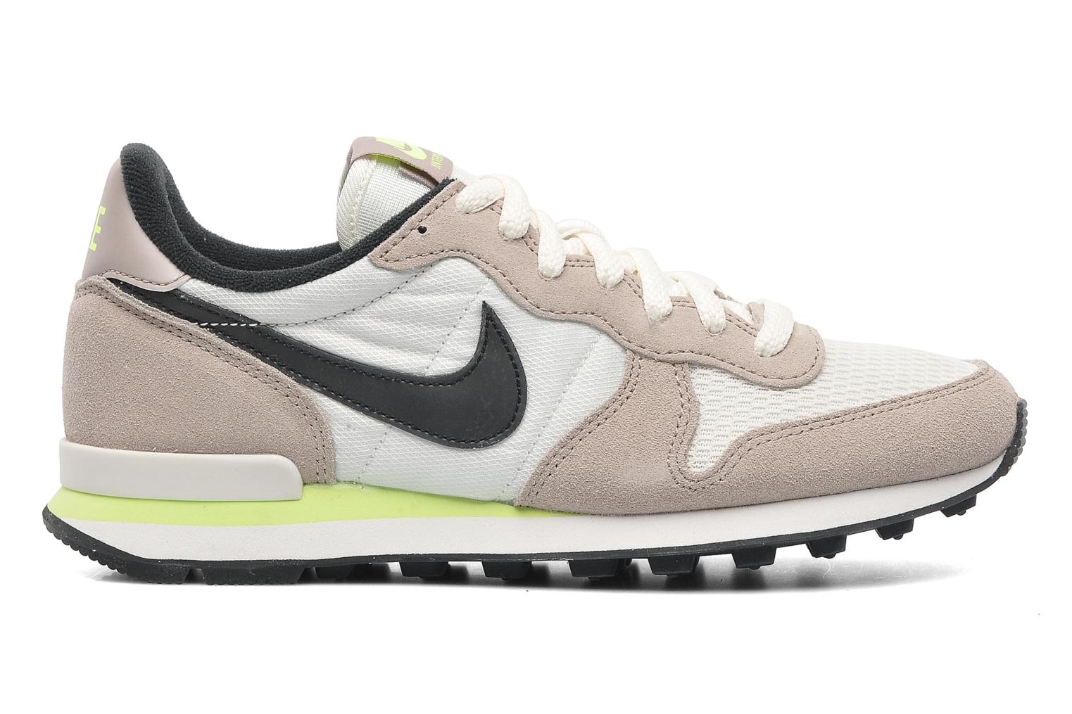 nike sneaker internationalist beige