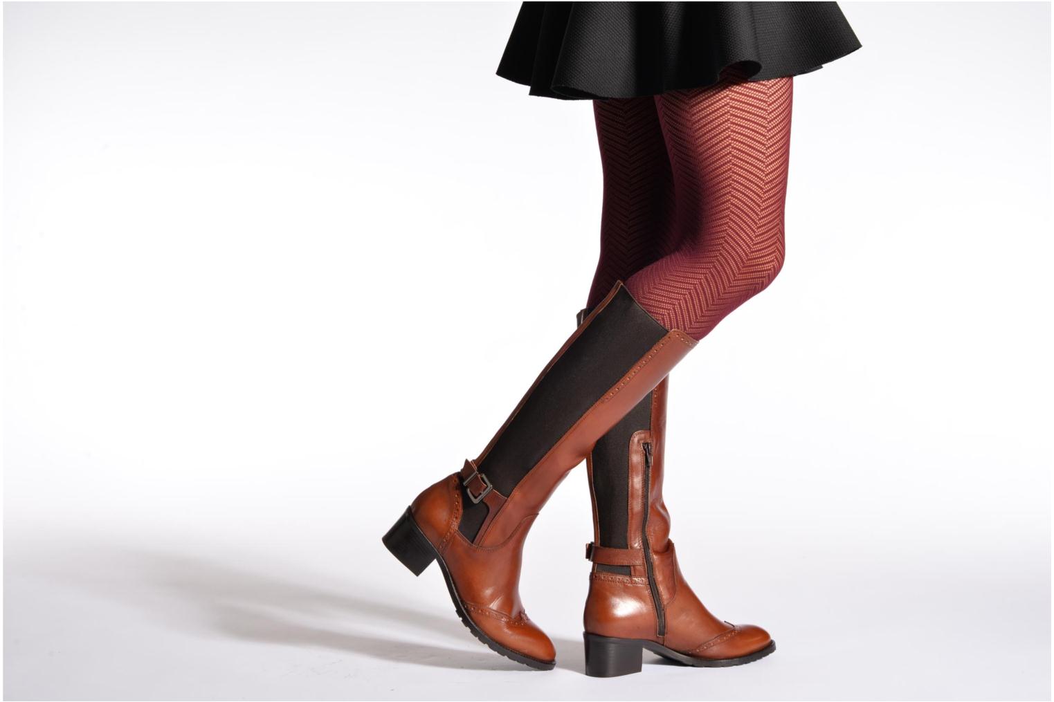 lola espeleta bottes