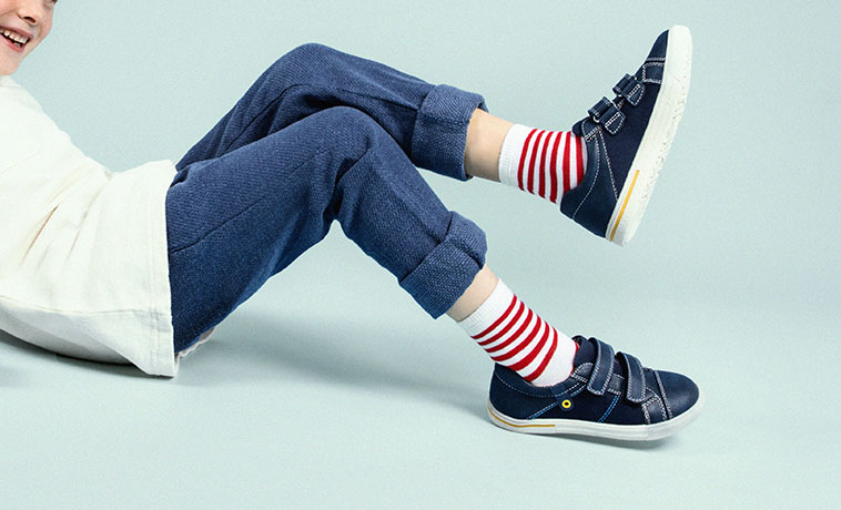 Super Sneakers