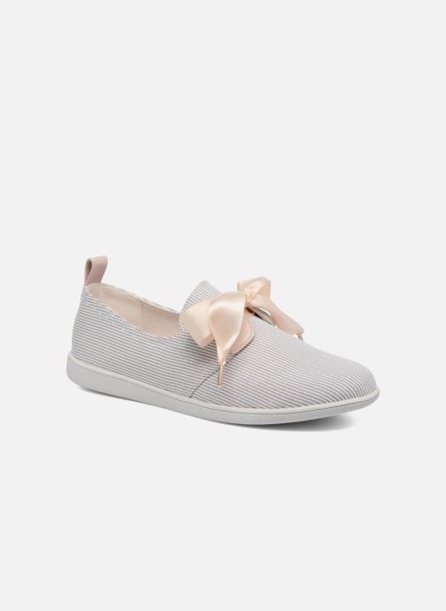 Stone One Marina W par Armistice