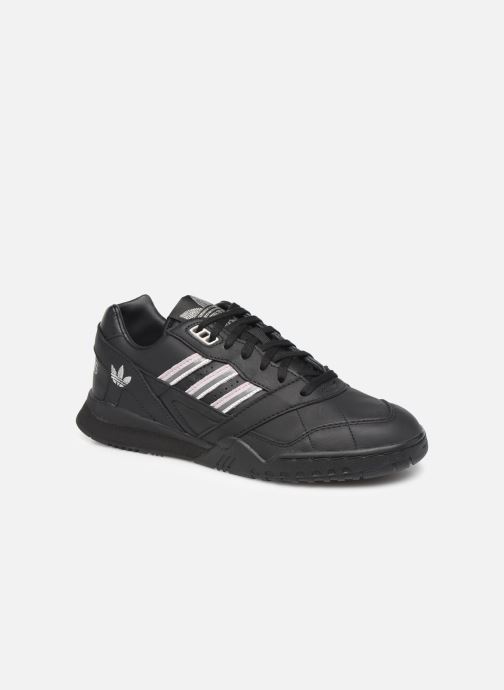 A.R. Trainer W par adidas originals