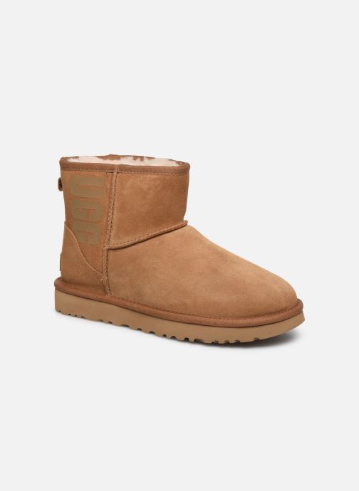 Classic Mini Ugg Rubber Logo par UGG