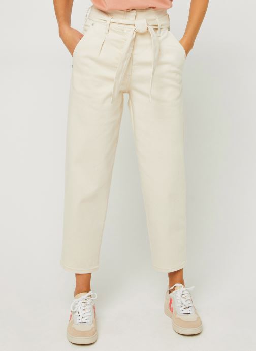 Paper Bag Denim Pant par Calvin Klein