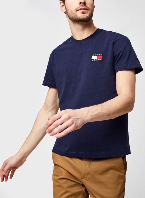 TJM Tommy Badge Tee par Tommy Jeans