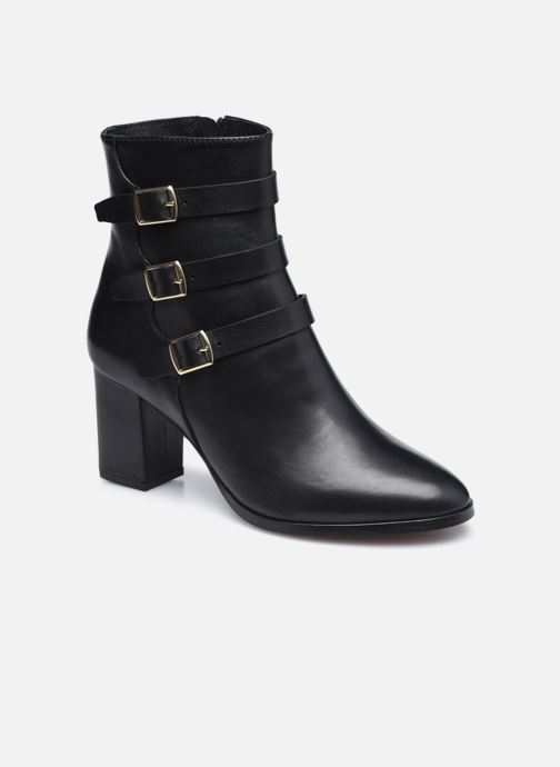 Carly par Georgia Rose