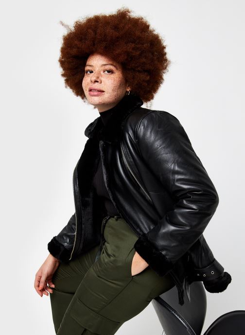 Yasalva Aviator Leather Jacket par Y.A.S