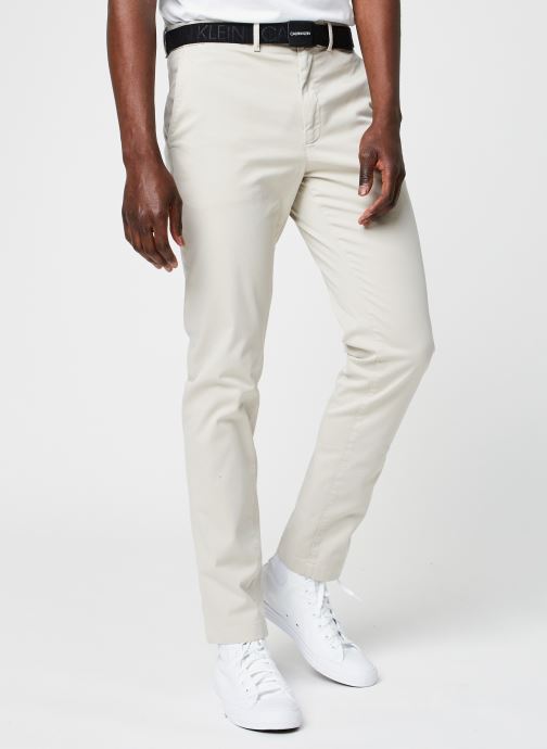 Slim Fit Garment Dye Chino Belt par Calvin Klein