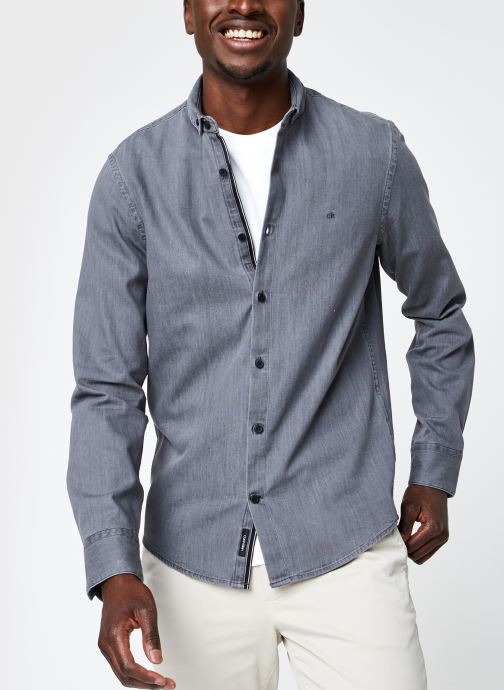 Slim Fit Chambray Shirt par Calvin Klein
