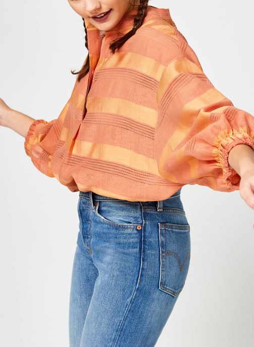 21119009 par The Korner