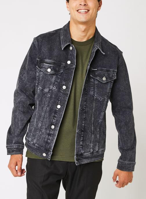 Modern Essential Denim Jacket par Calvin Klein Jeans