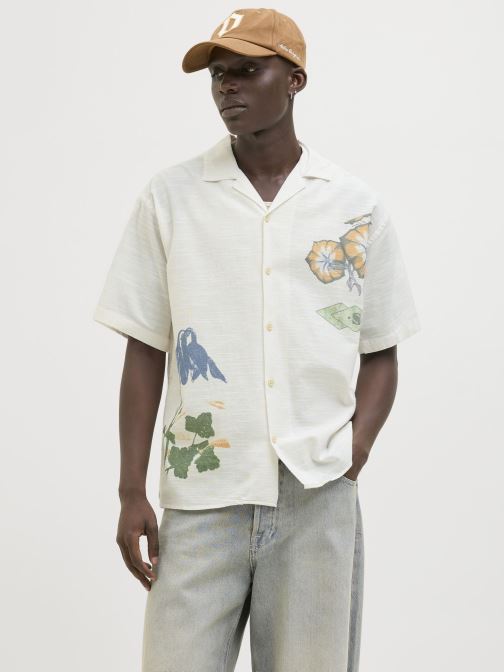 Vêtements Jack & Jones JORLUKE RETIRO AOP SHIRT SS SE25 pour Accessoires