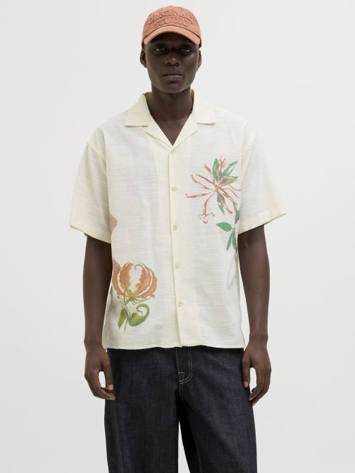 Vêtements Jack & Jones JORLUKE RETIRO AOP SHIRT SS SE25 pour Accessoires