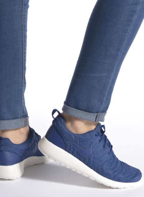 thee rand Il Nike Wmns Nike Roshe One Prm (Blauw) - Sneakers chez Sarenza (280728)