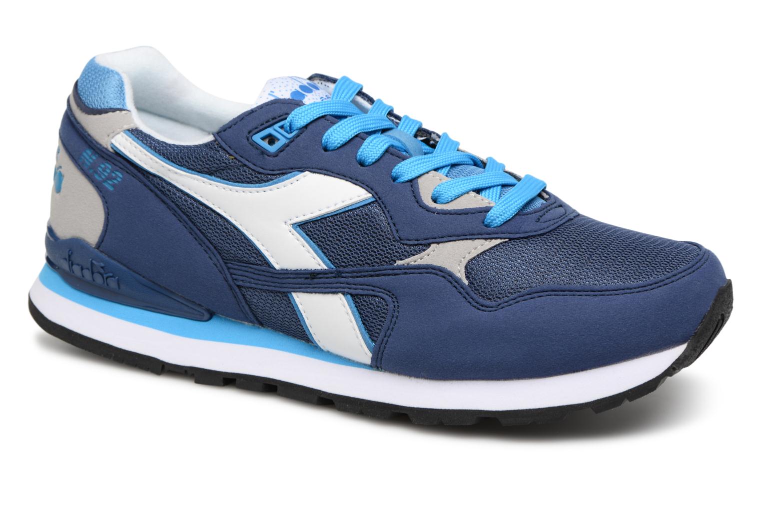 diadora n