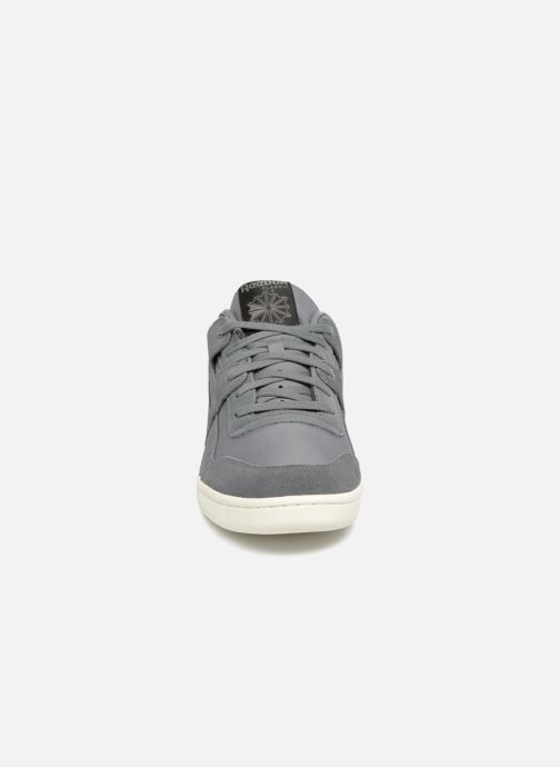 reebok workout gris