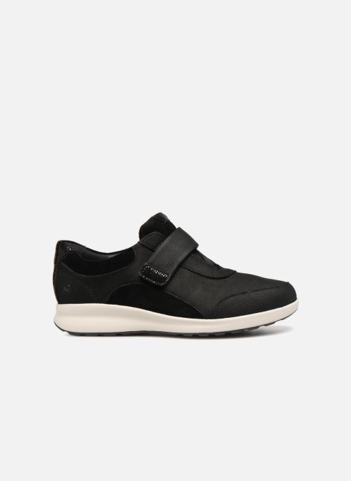 un adorn lo clarks