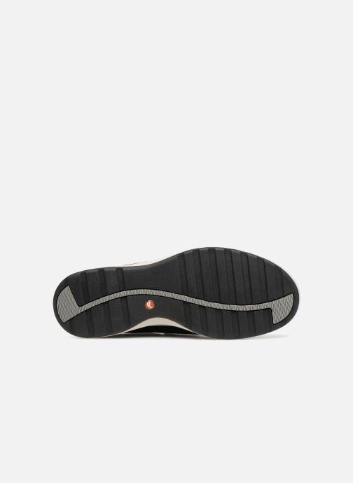 un adorn lo clarks