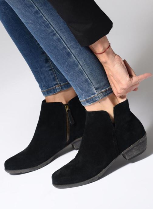 clarks wilrose frost ankle boot
