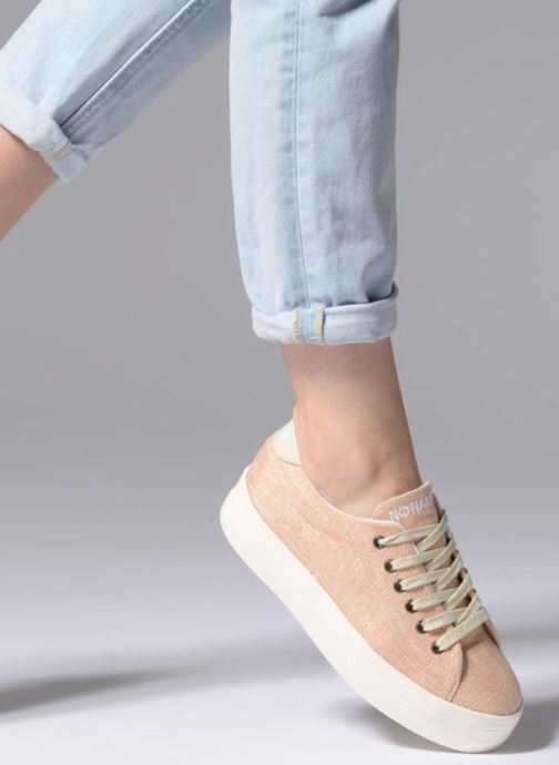 no name plato sneaker