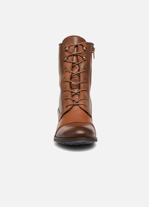mustang shoes ming