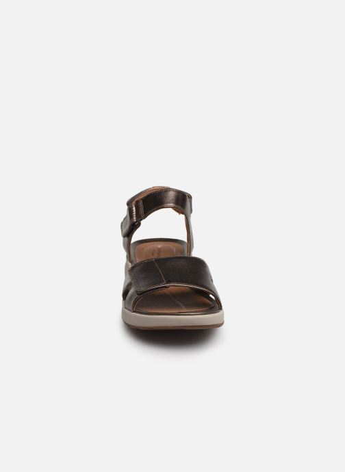 clarks adorn calm