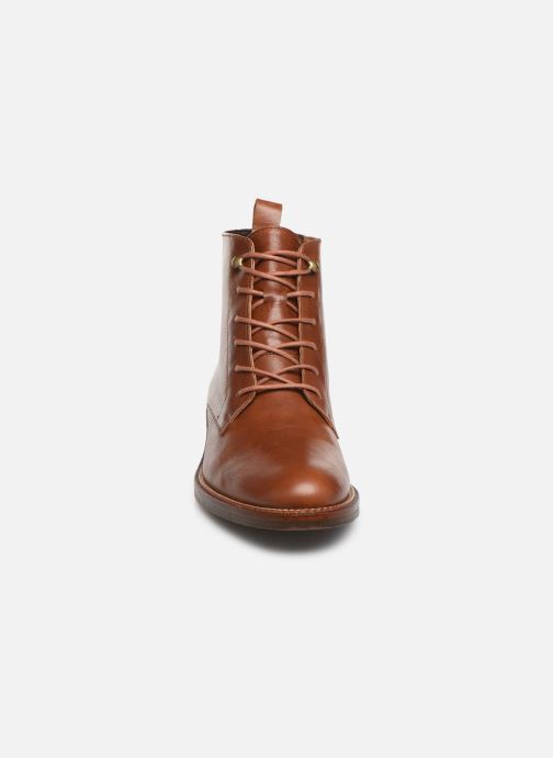 schmoove desert boots
