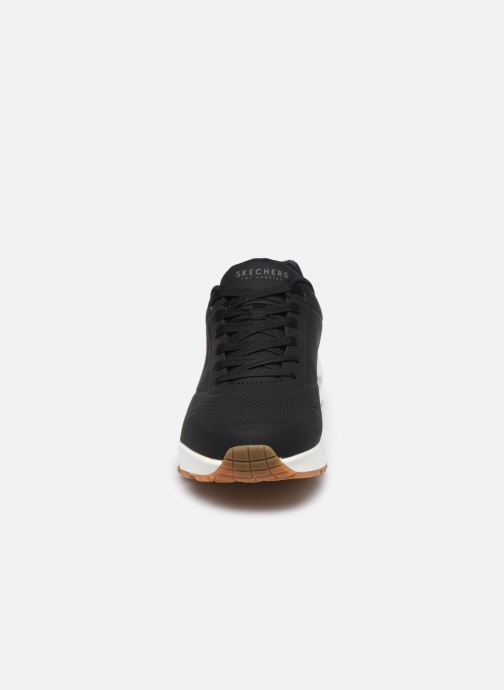 skechers uno stand