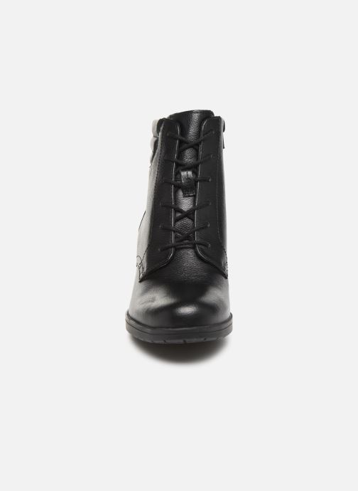 clarks hollis jasmine black