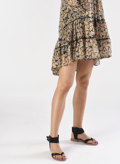 les petites bombes sandales noires