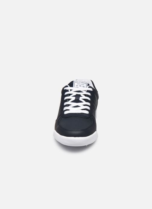 tommy hilfiger lightweight leather sneaker flag