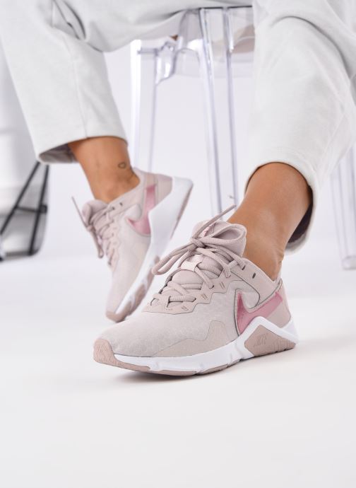 legend essential 2 nike