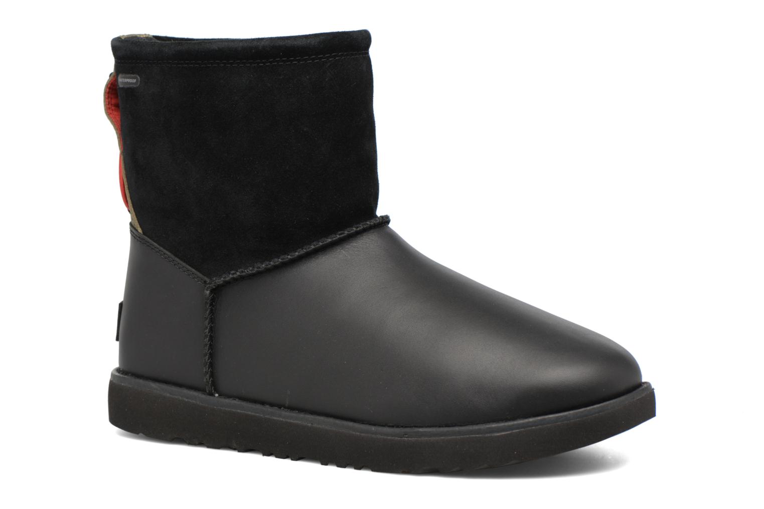 Classic Toggle Waterproof par UGG