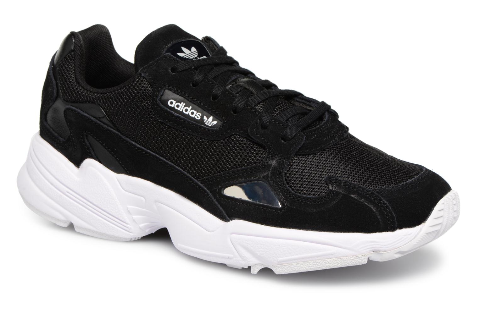 Sneaker Adidas Falcon W