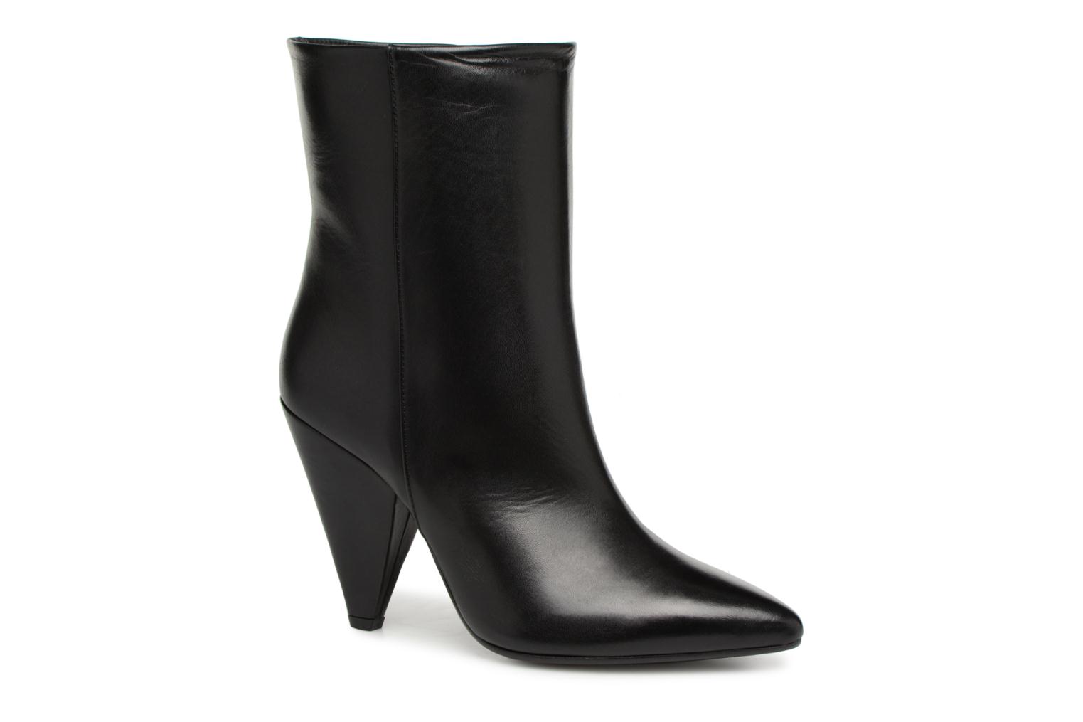 Sluik boots par Essentiel Antwerp